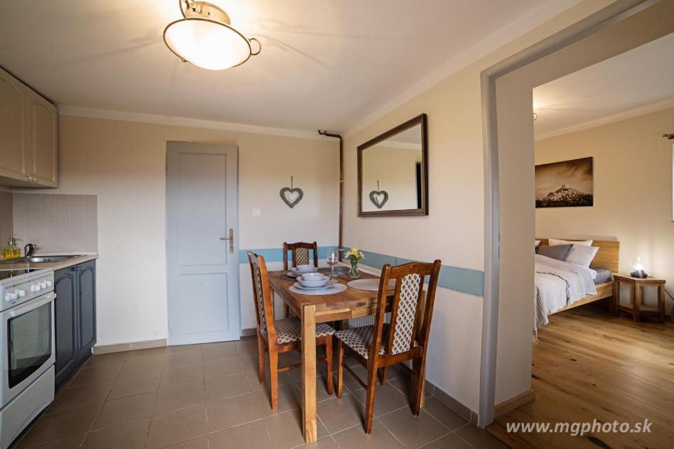 Guest house Aura