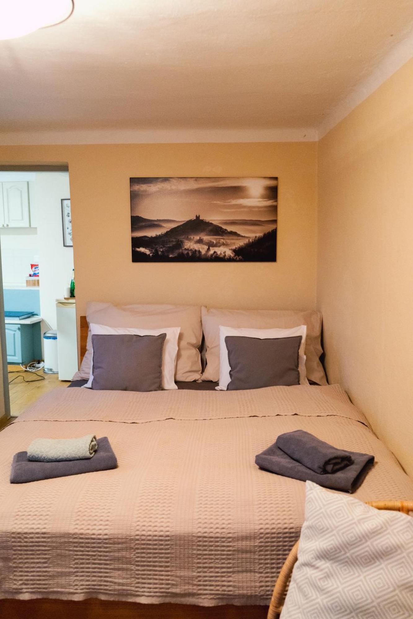 Aura Guest house