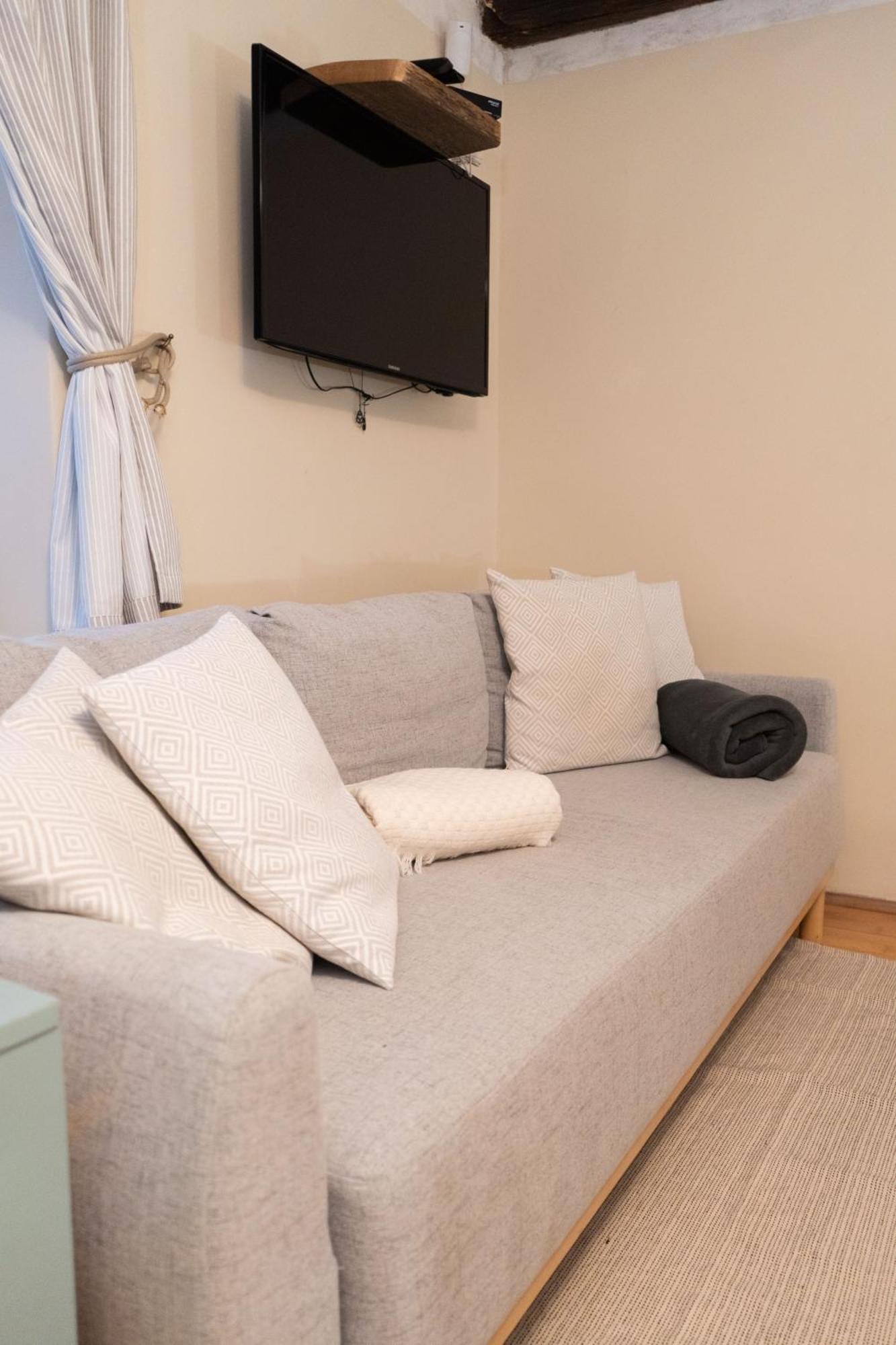 Guest house Aura